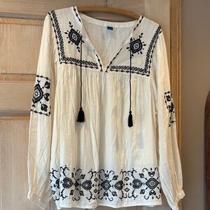 New With Tags Old Navy Cream Boho Blouse with Black Embroidery Size 2X